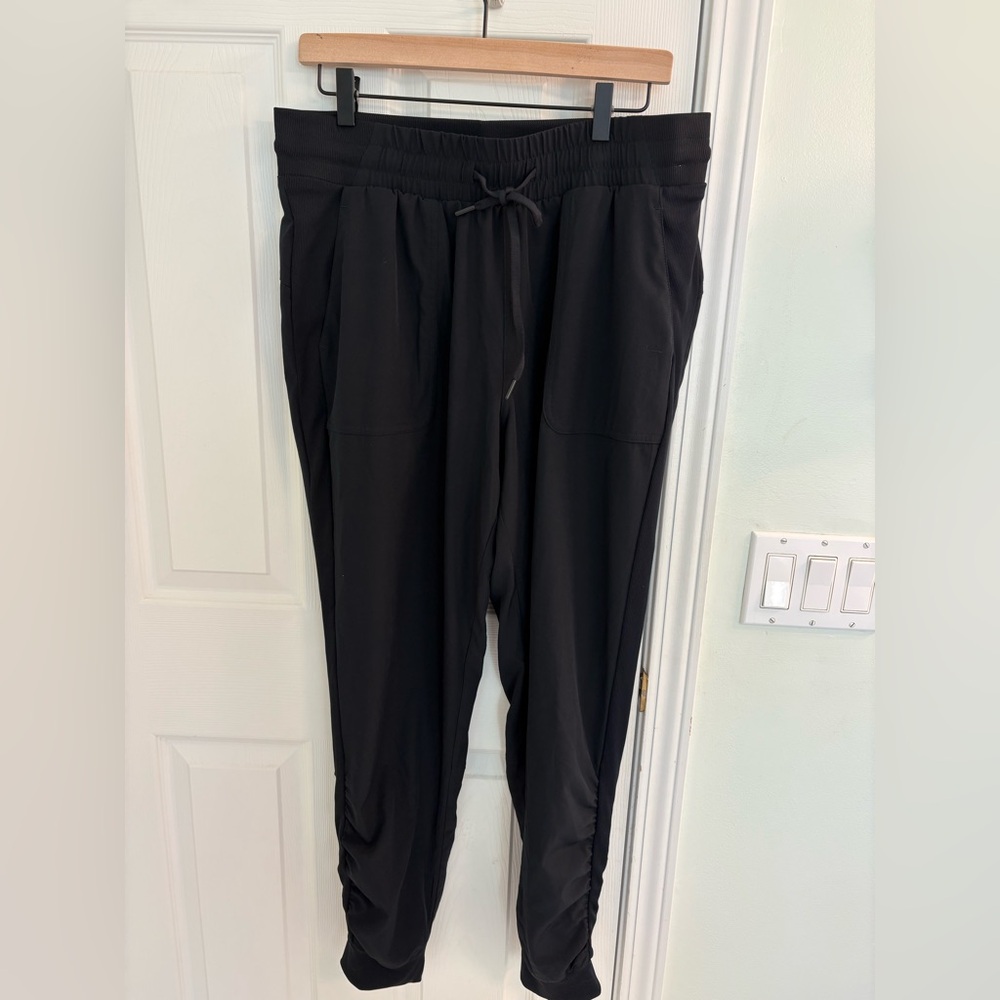 Mondetta Joggers
